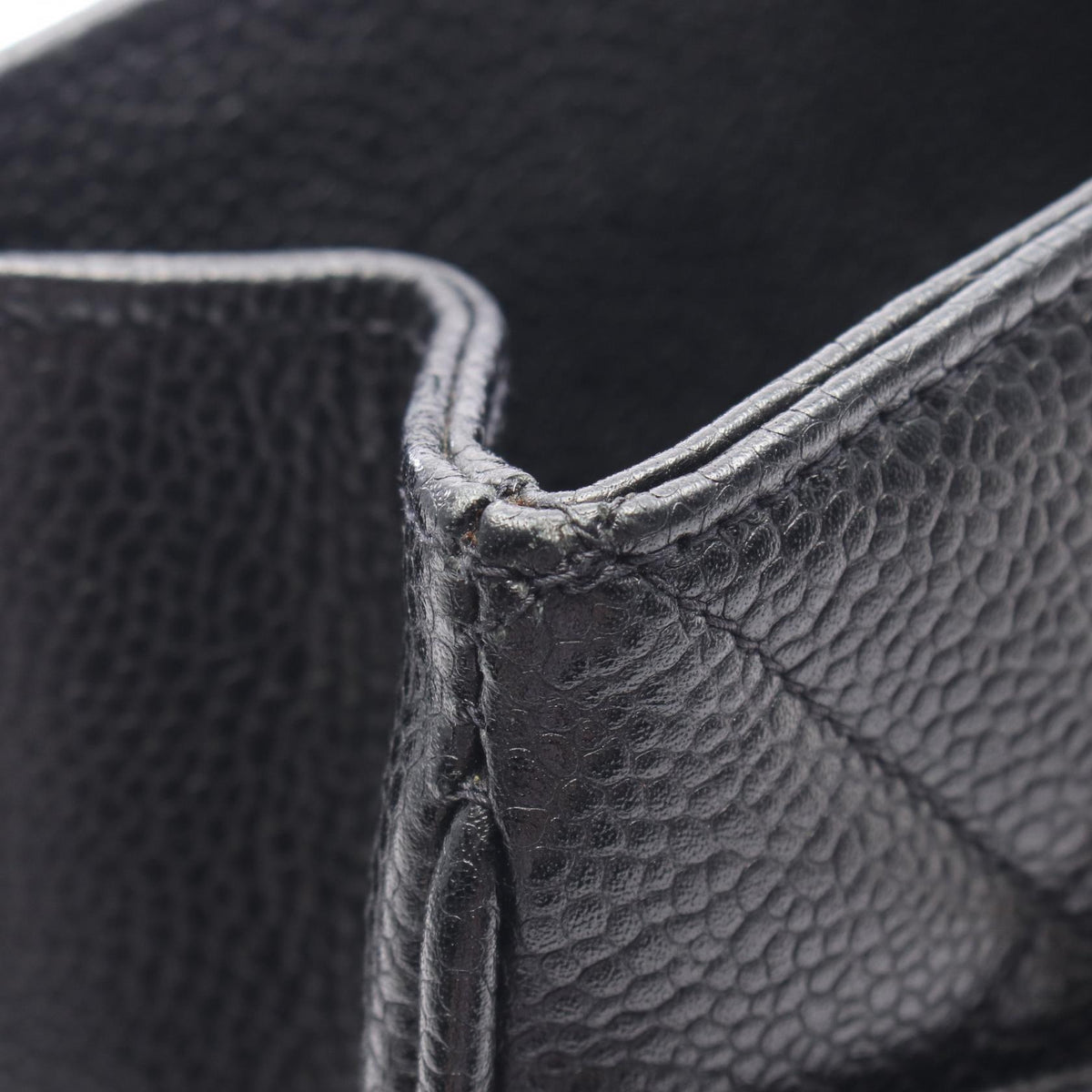 CHANEL Matelasse Caviar Skin Bag Black