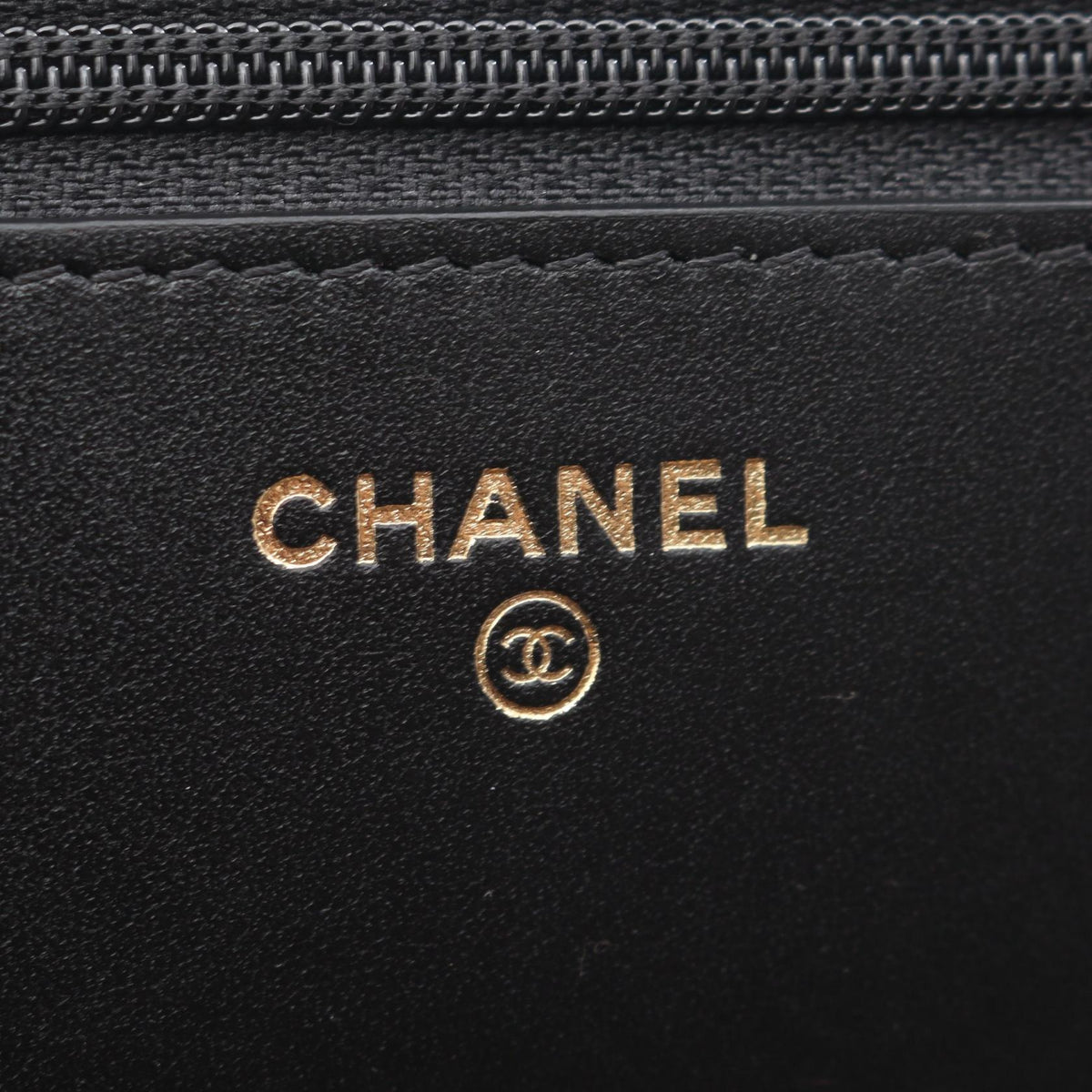 CHANEL Matelasse 2.55 Icon Charm Bag Black