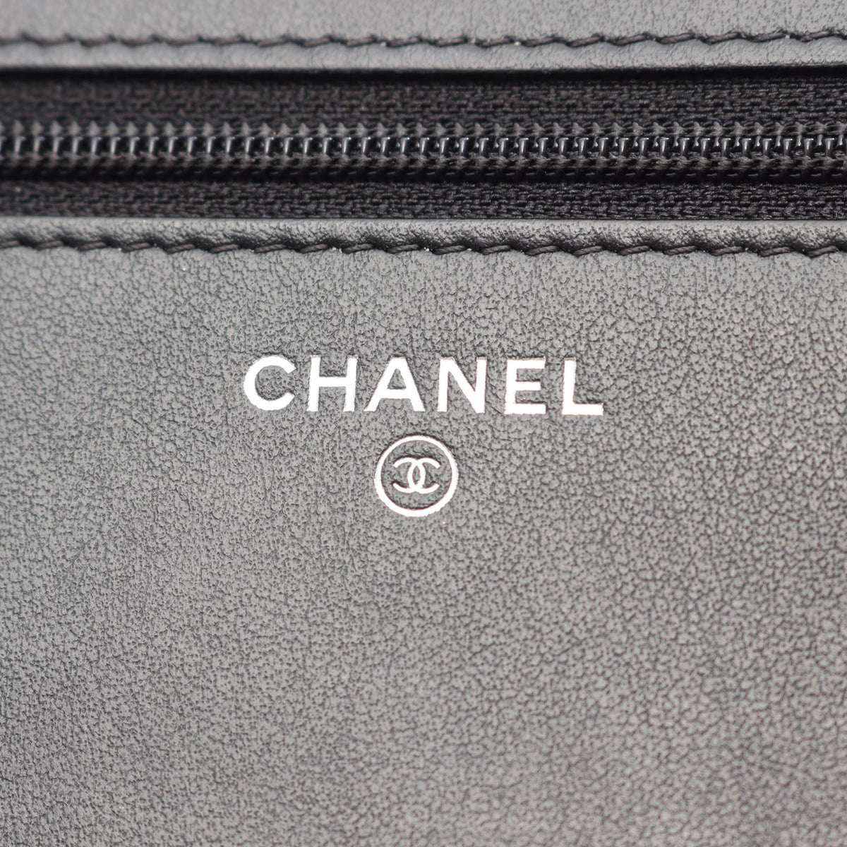 CHANEL Gabrielle de Leather Gold HW Shoulder Bag