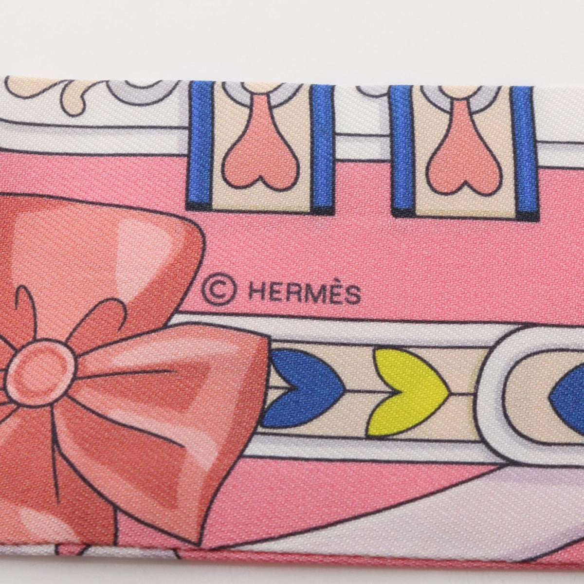 HERMES HARNAIS DE COEUR Silk Scarf Pink