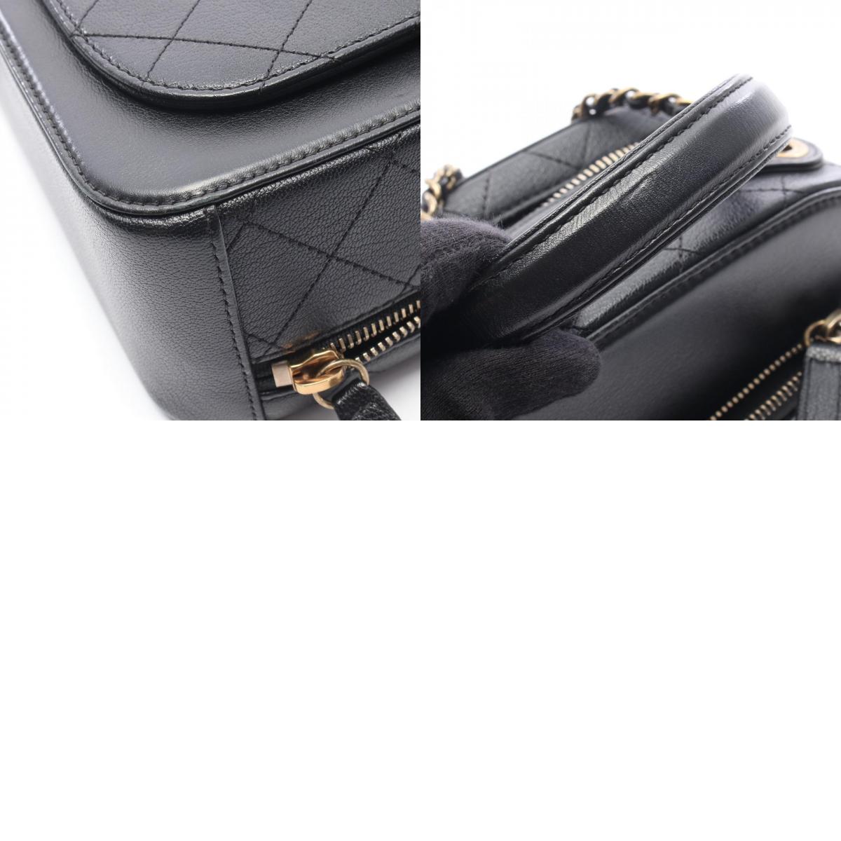 CHANEL Matelasse Leather Top Shoulder Bag