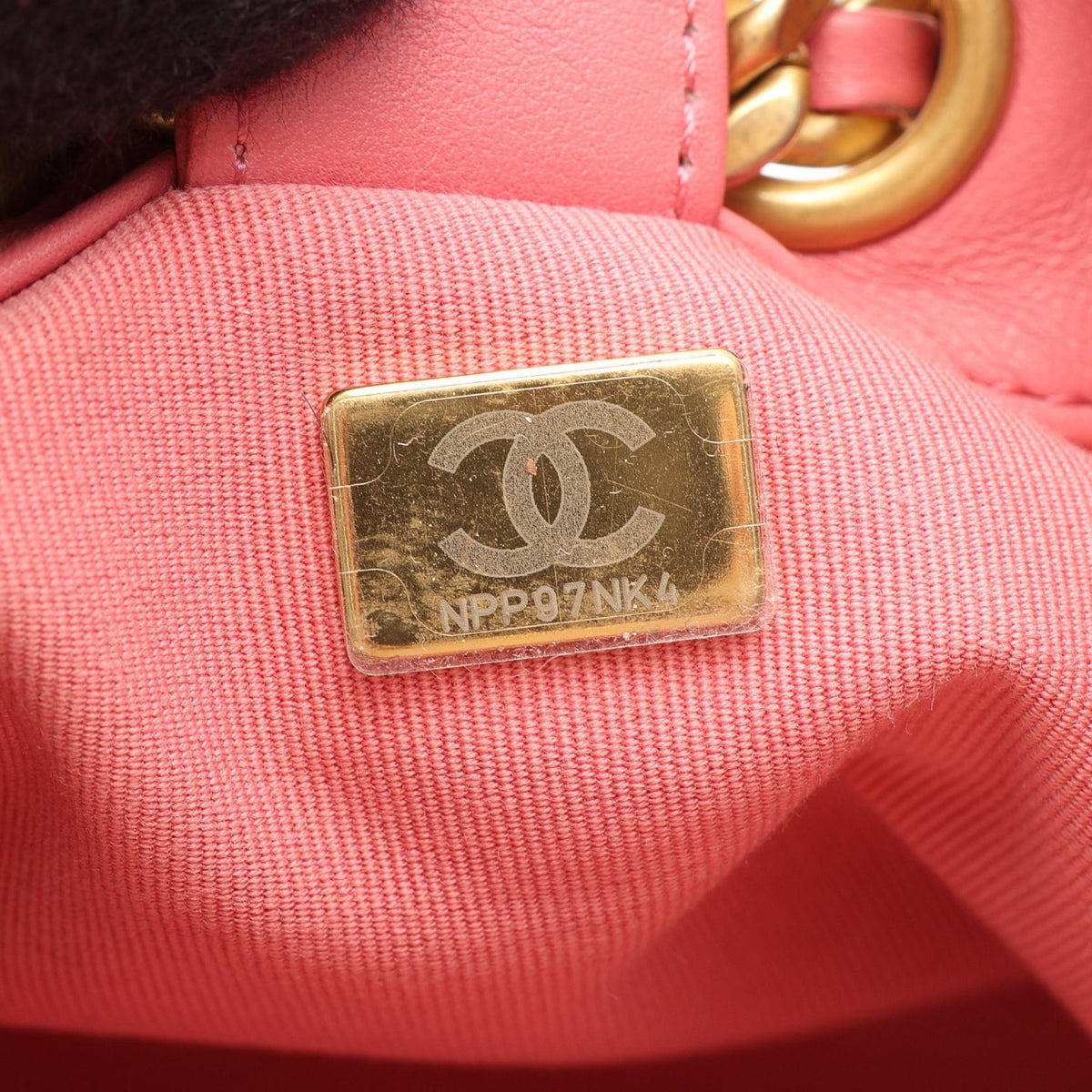 CHANEL Matelasse Lambskin Bag Pink