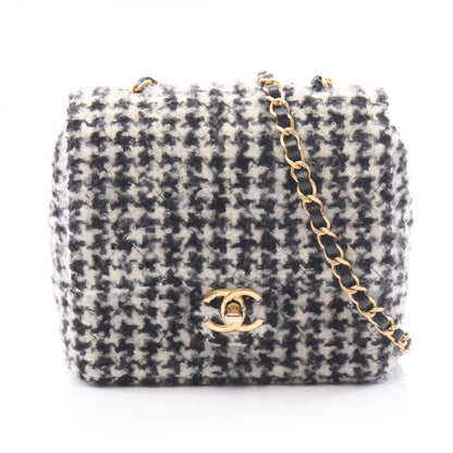 CHANEL Matelasse Houndstooth Bag B/W