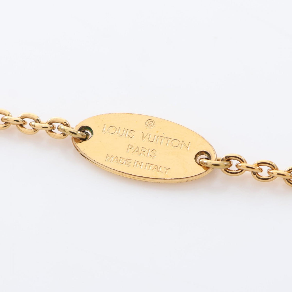 LOUIS VUITTON Essential V Gold Plated Necklace