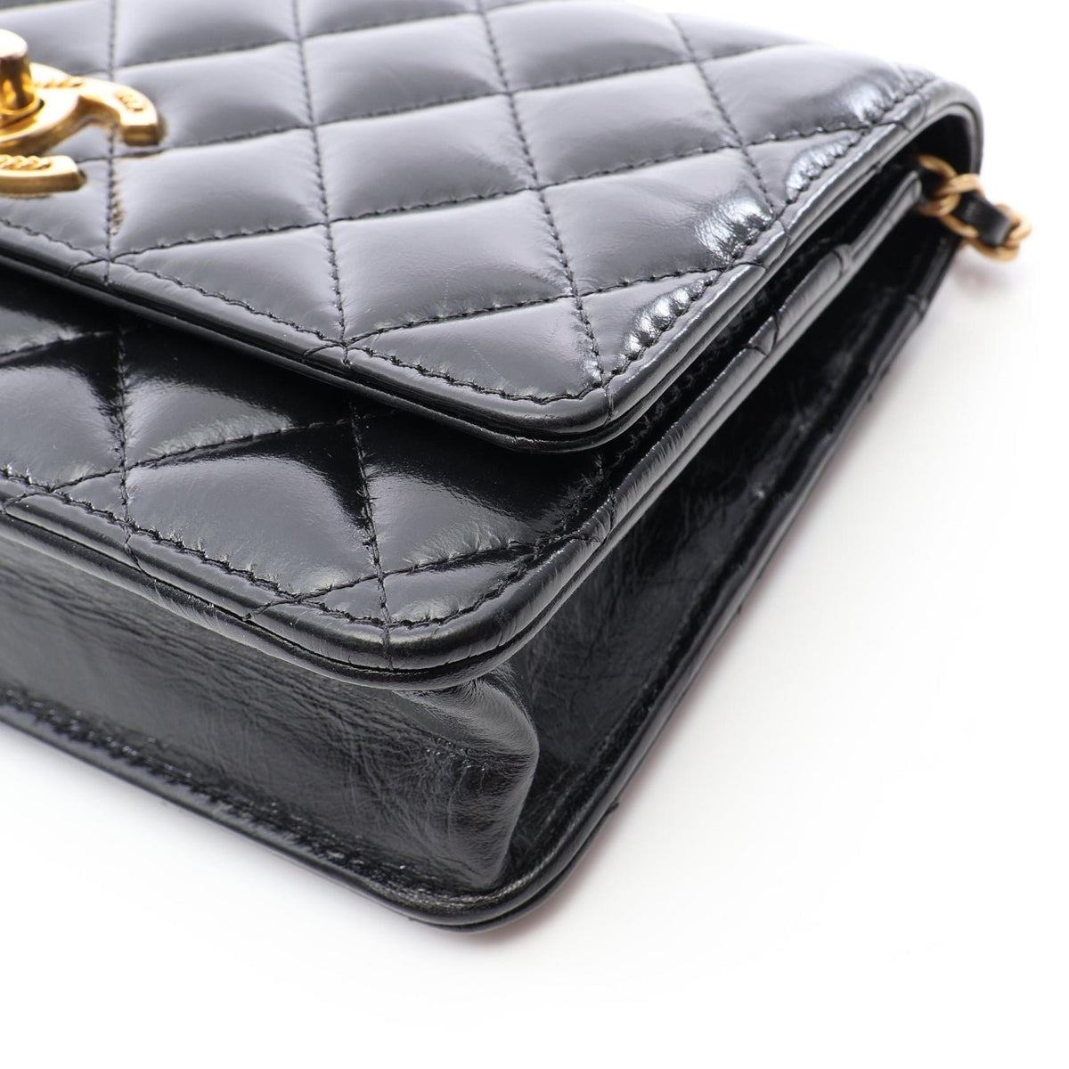CHANEL Matelassé Shoulder Bag Gold Black