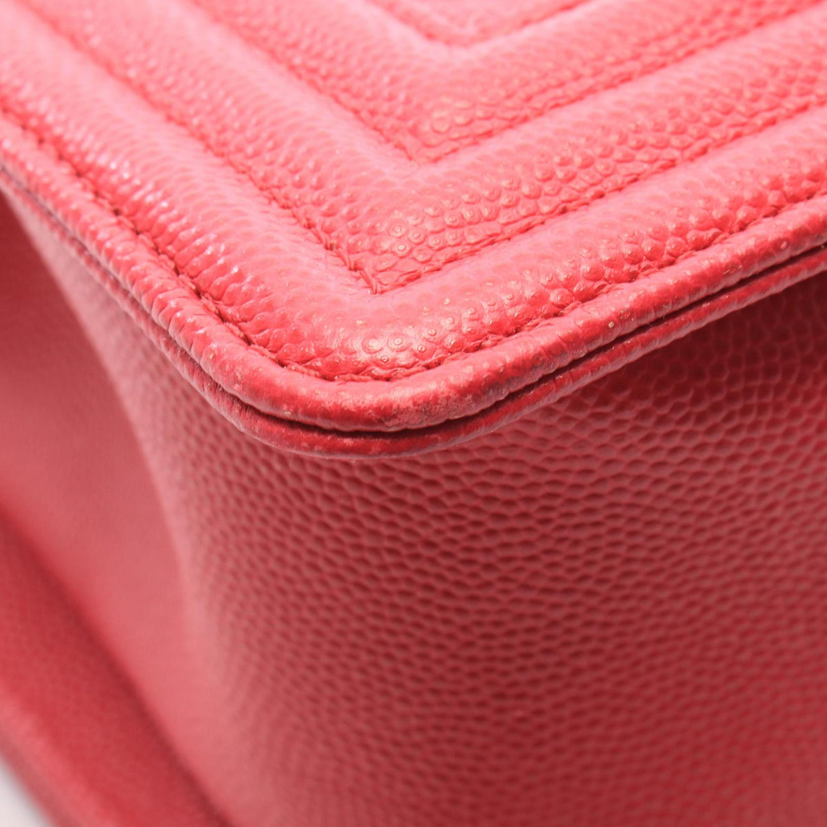 CHANEL Boy Chanel Caviar Skin Bag Pink