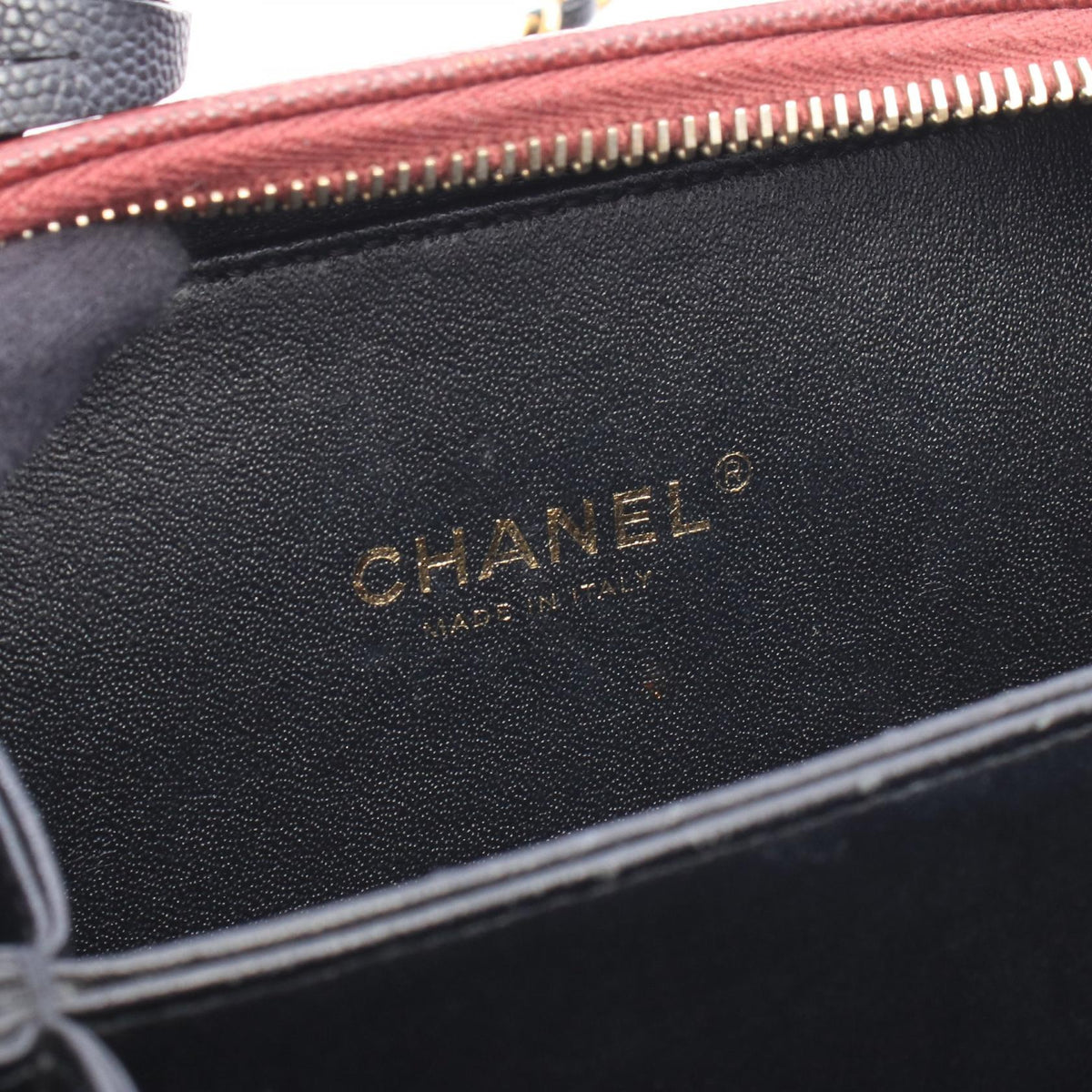 CHANEL CC Filigree Small Bag Bordeaux