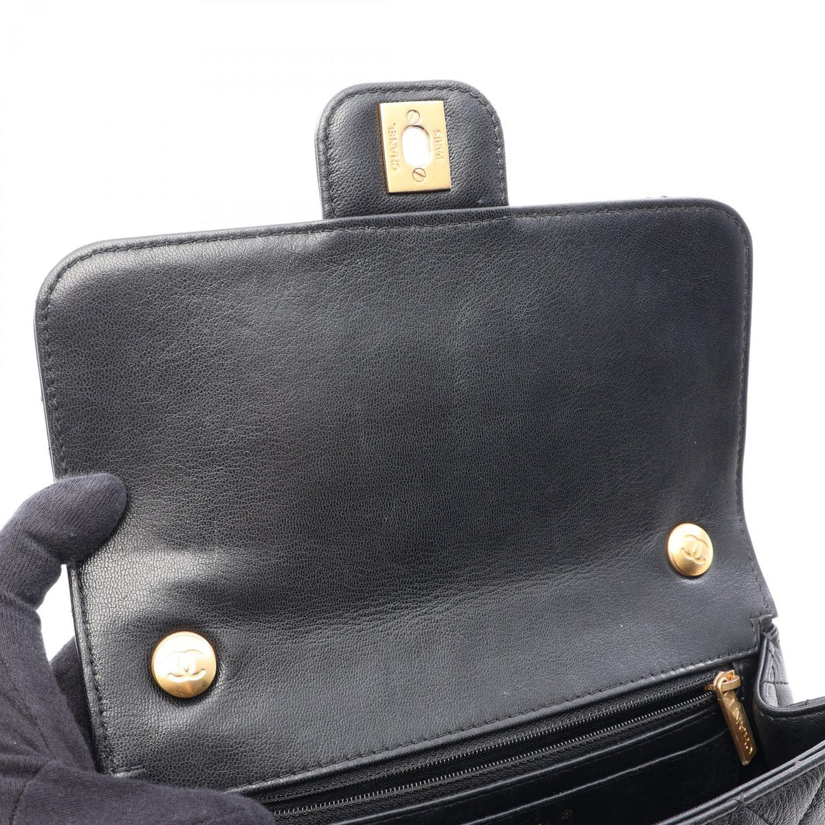 CHANEL Matelasse Shoulder Gold Hardware Shoulder Bag