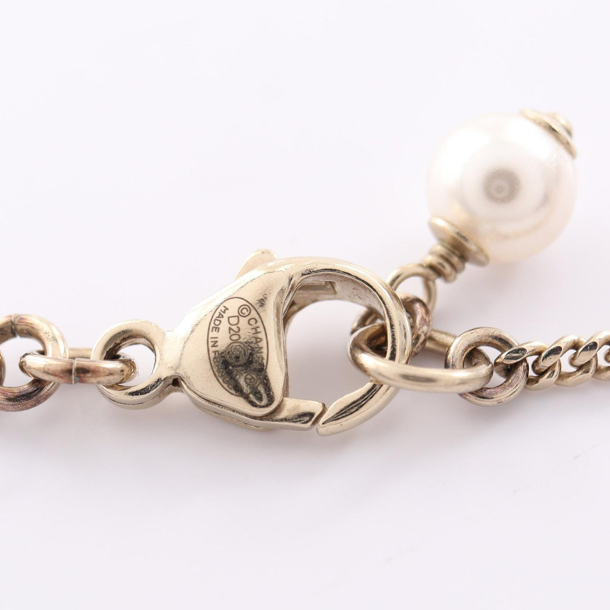 CHANEL D20K CC Mark Necklace Gold