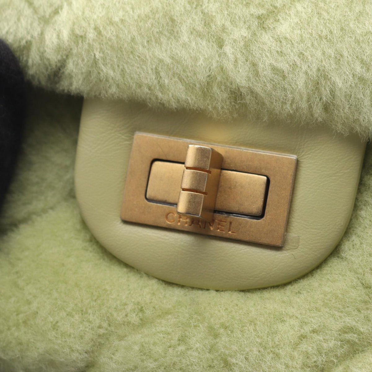 CHANEL 2.55 Matelasse Fur Bag Green