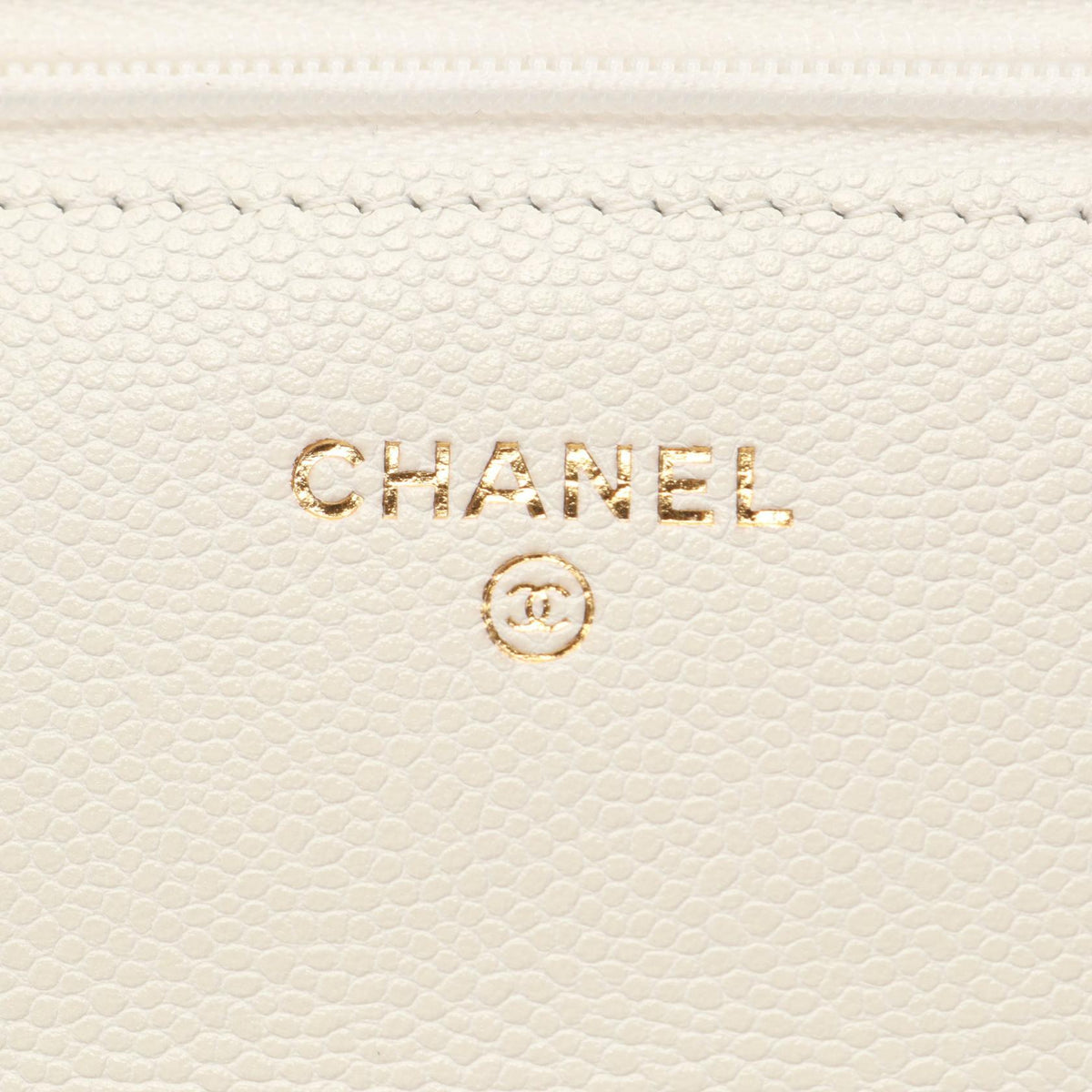 CHANEL Matelasse Caviar Skin Bag White