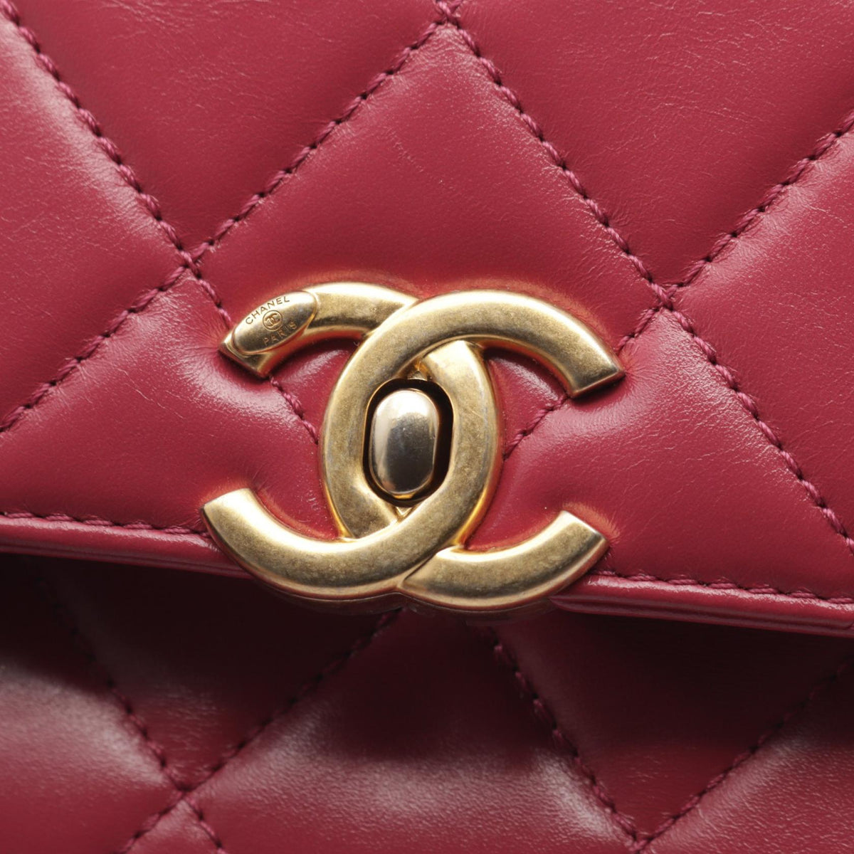 CHANEL Matelasse Small Flap Pink Lambskin Shoulder Bag