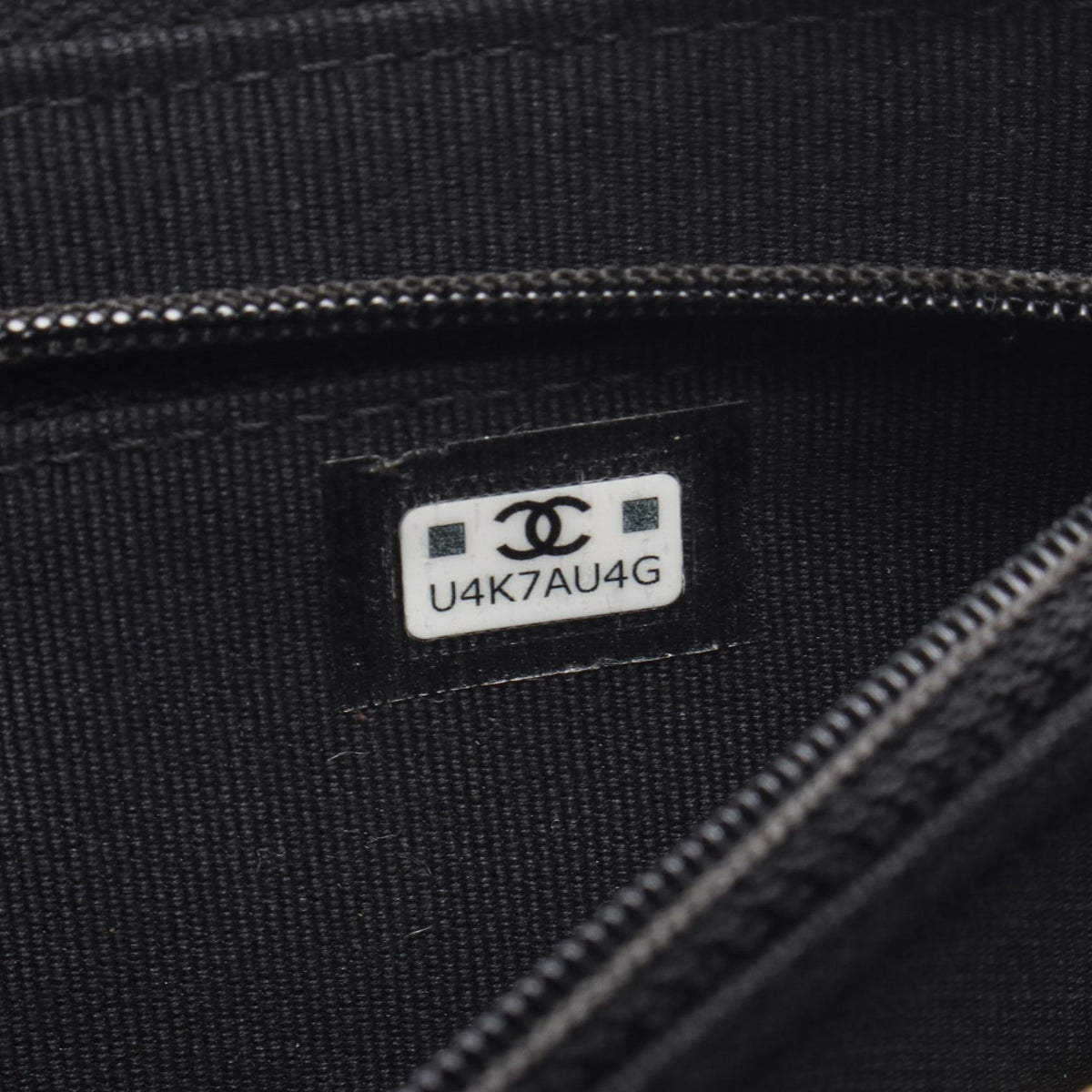 CHANEL Matelasse Caviar Skin Wallet Clutch