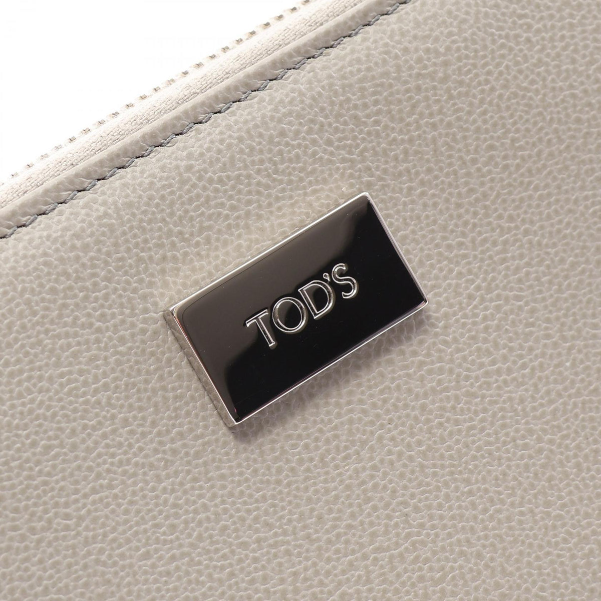 TOD'S Leather Round Zip Wallet Gray