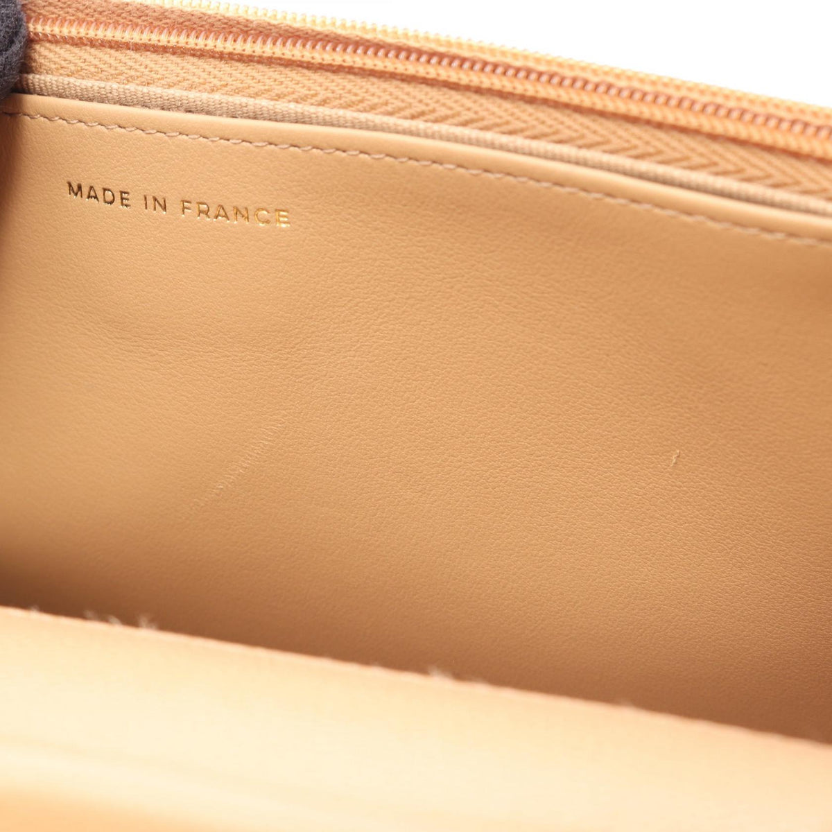 CHANEL Matelasse Calfskin Bag Beige