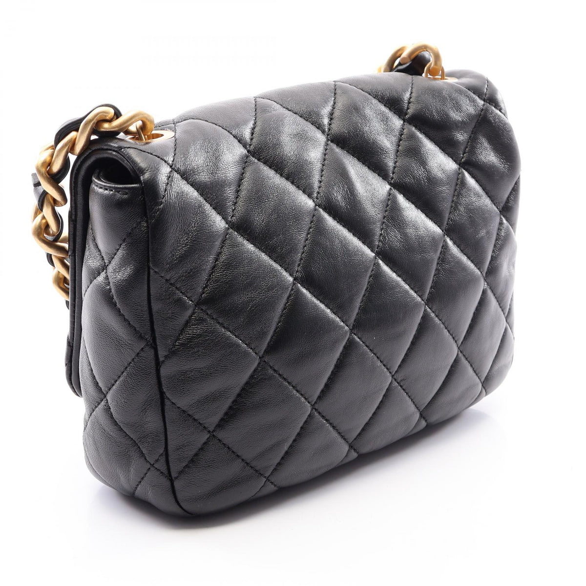 CHANEL Matelasse Leather Shoulder Bag