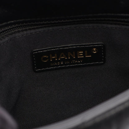 CHANEL Matelasse Leather Shoulder Bag