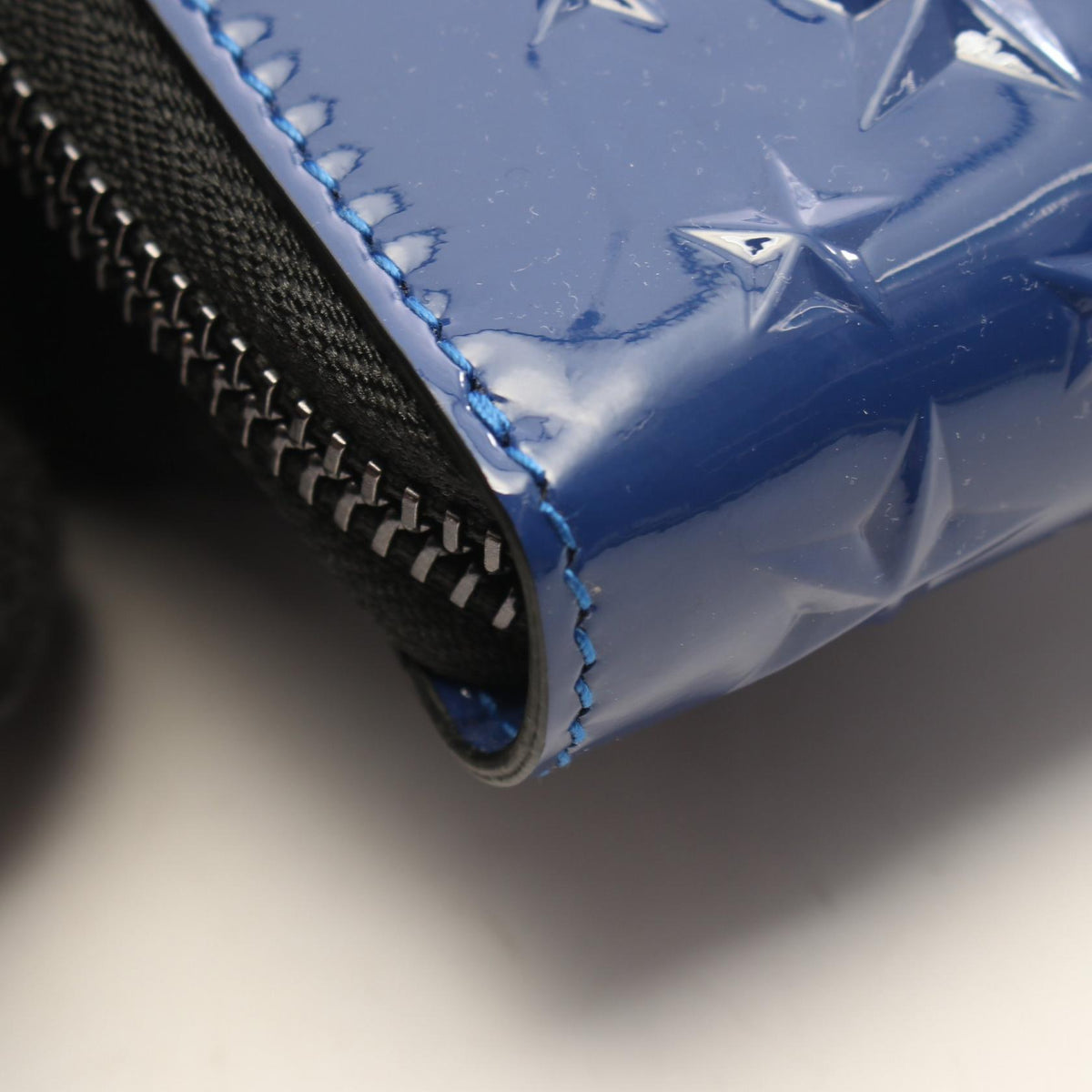 JIMMY CHOO CARNABY Blue Star Patent Wallet