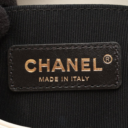 CHANEL Matelassé Faux Pearl Shoulder Bag