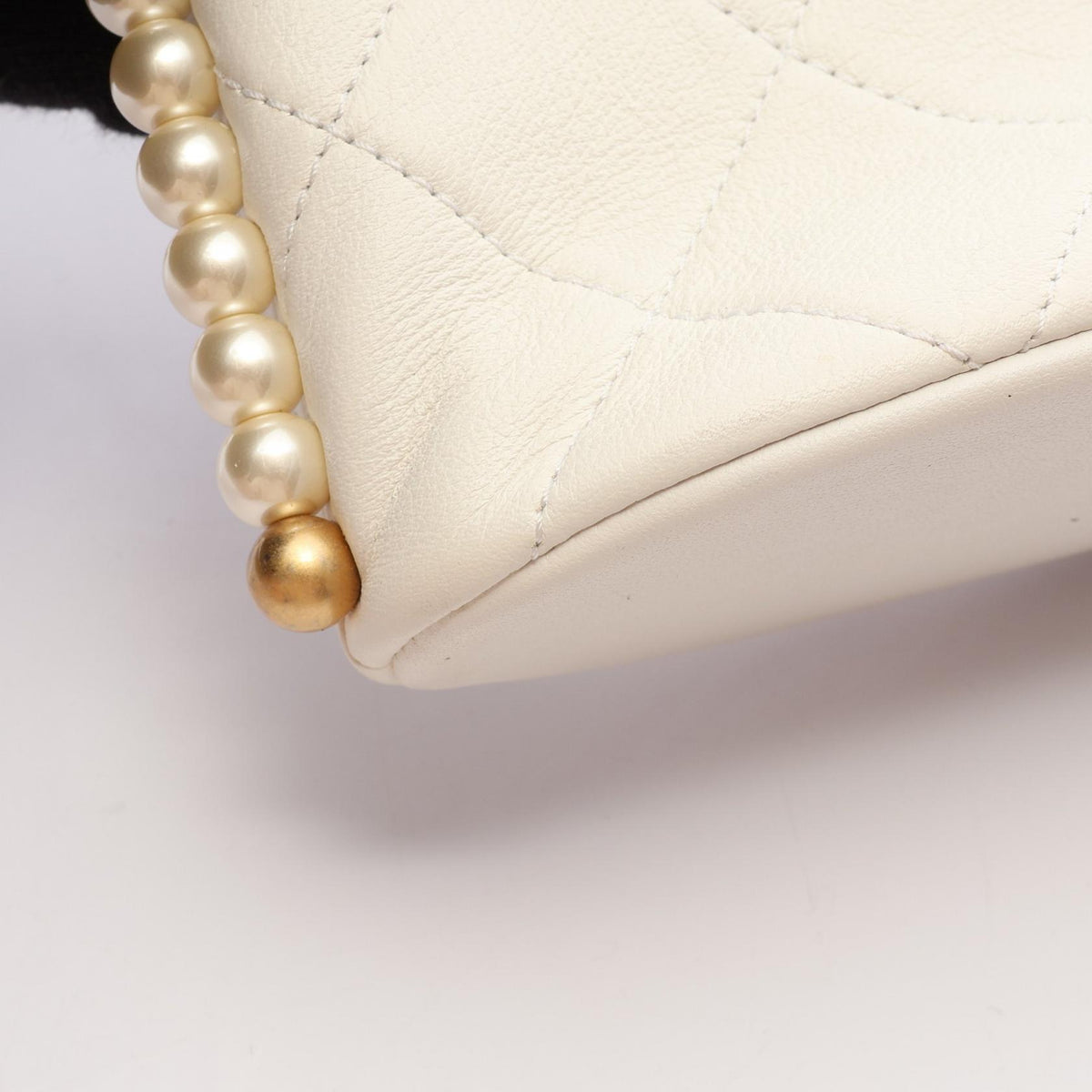 CHANEL Matelassé Faux Pearl Shoulder Bag