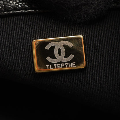 CHANEL Matelasse Caviar Skin Bag Black