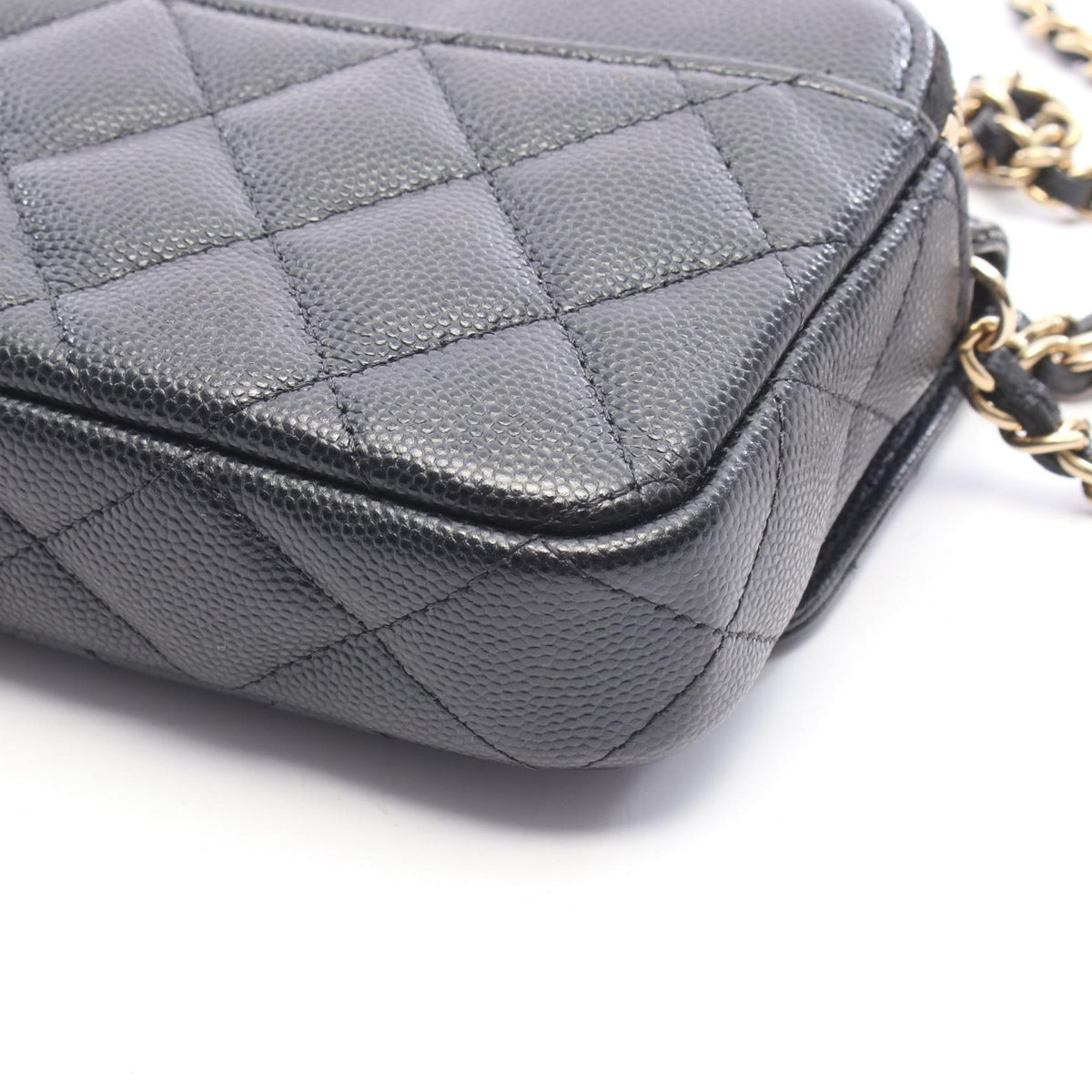 CHANEL Matelassé Caviar Skin Shoulder Bag