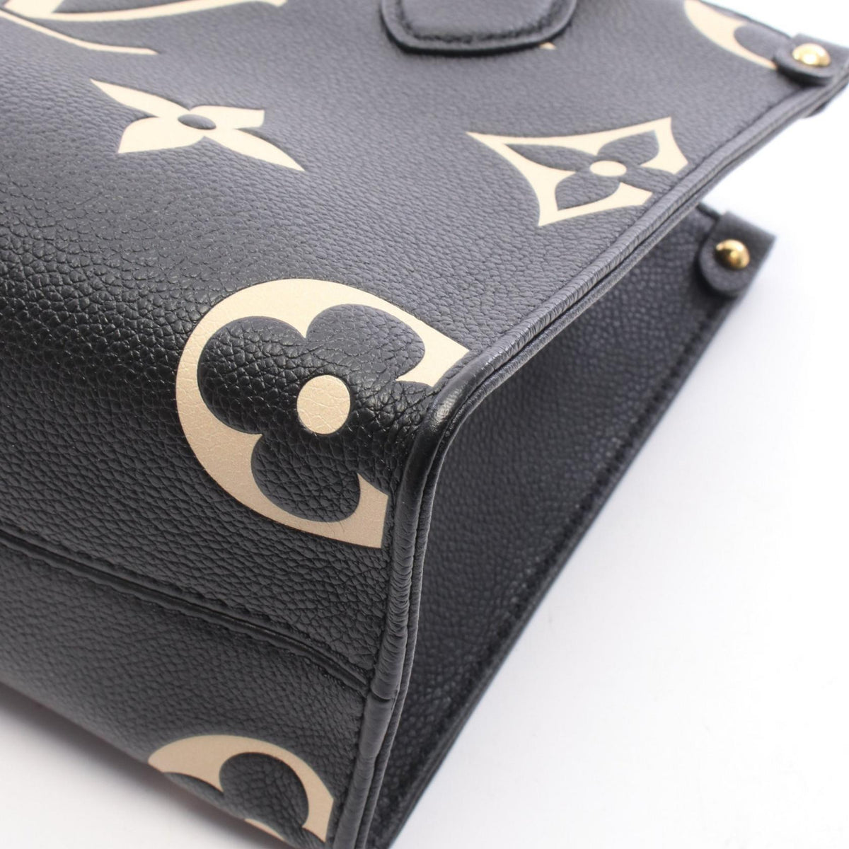 LOUIS VUITTON OnTheGo PM Leather Handbag