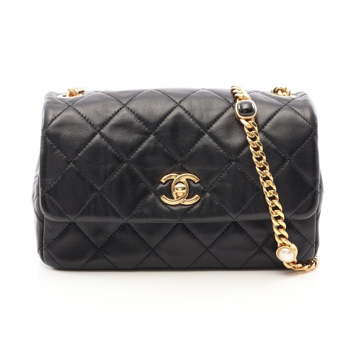CHANEL Matelasse Lambskin Bag Black