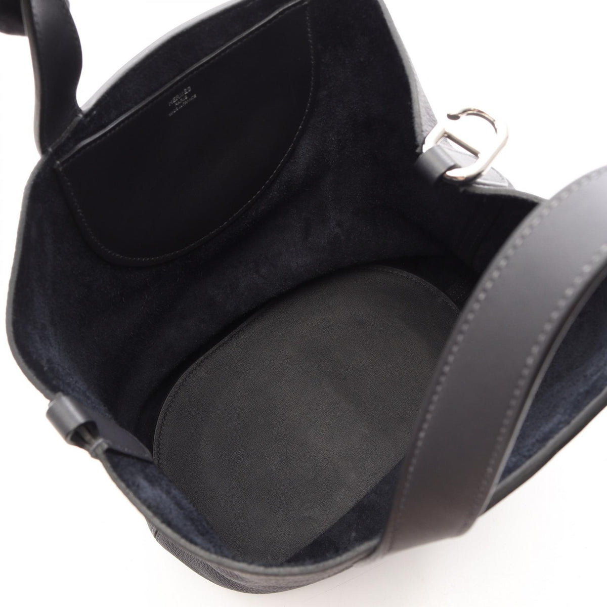 HERMES In-the-Loop 23 Taurillon Handle Bag