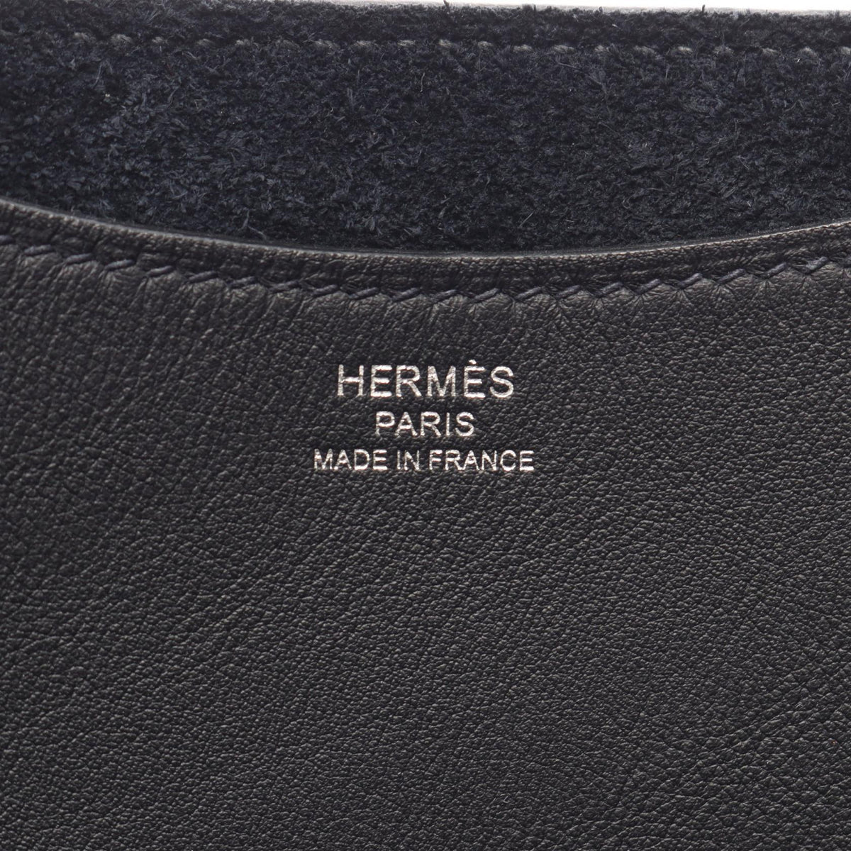HERMES In-the-Loop 23 Taurillon Handle Bag