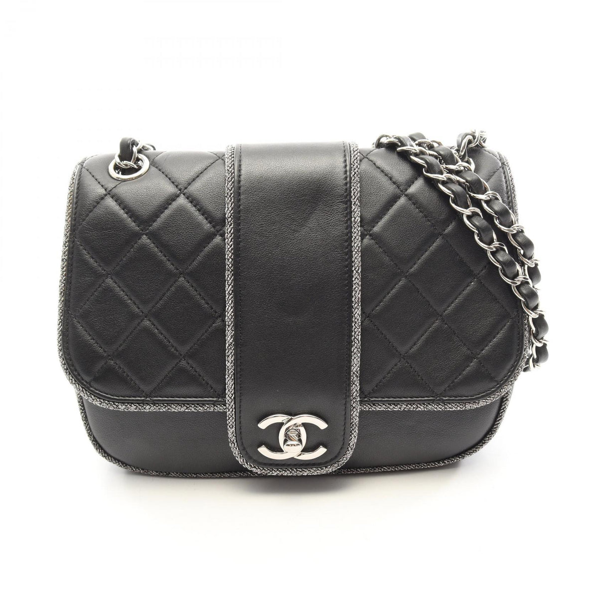 CHANEL Matelasse Lambskin Bag Black