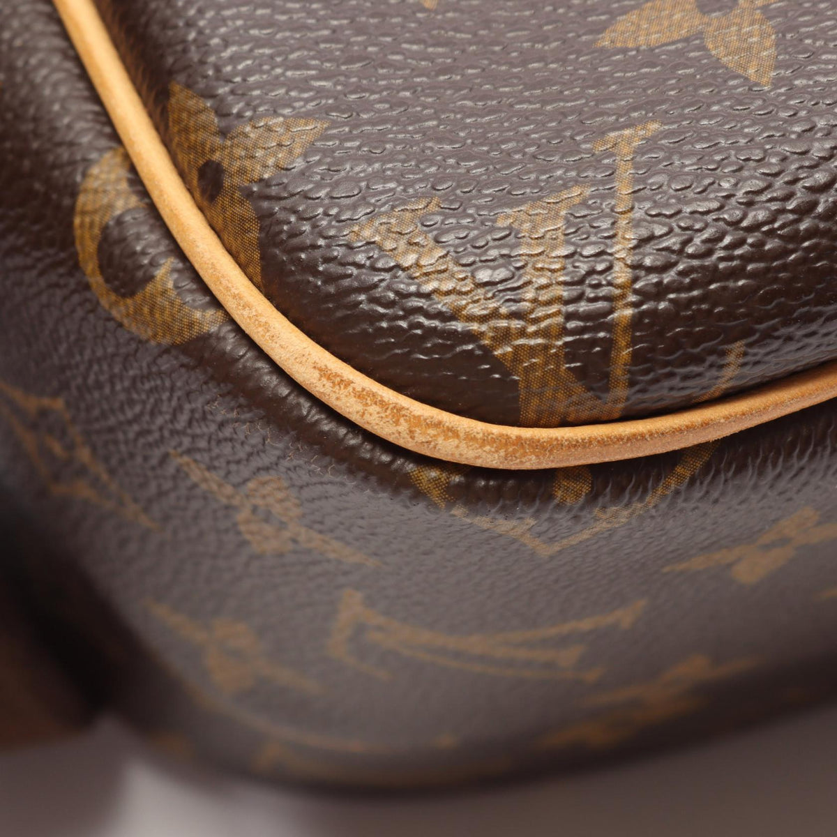 LOUIS VUITTON Reporter PM Bag Brown