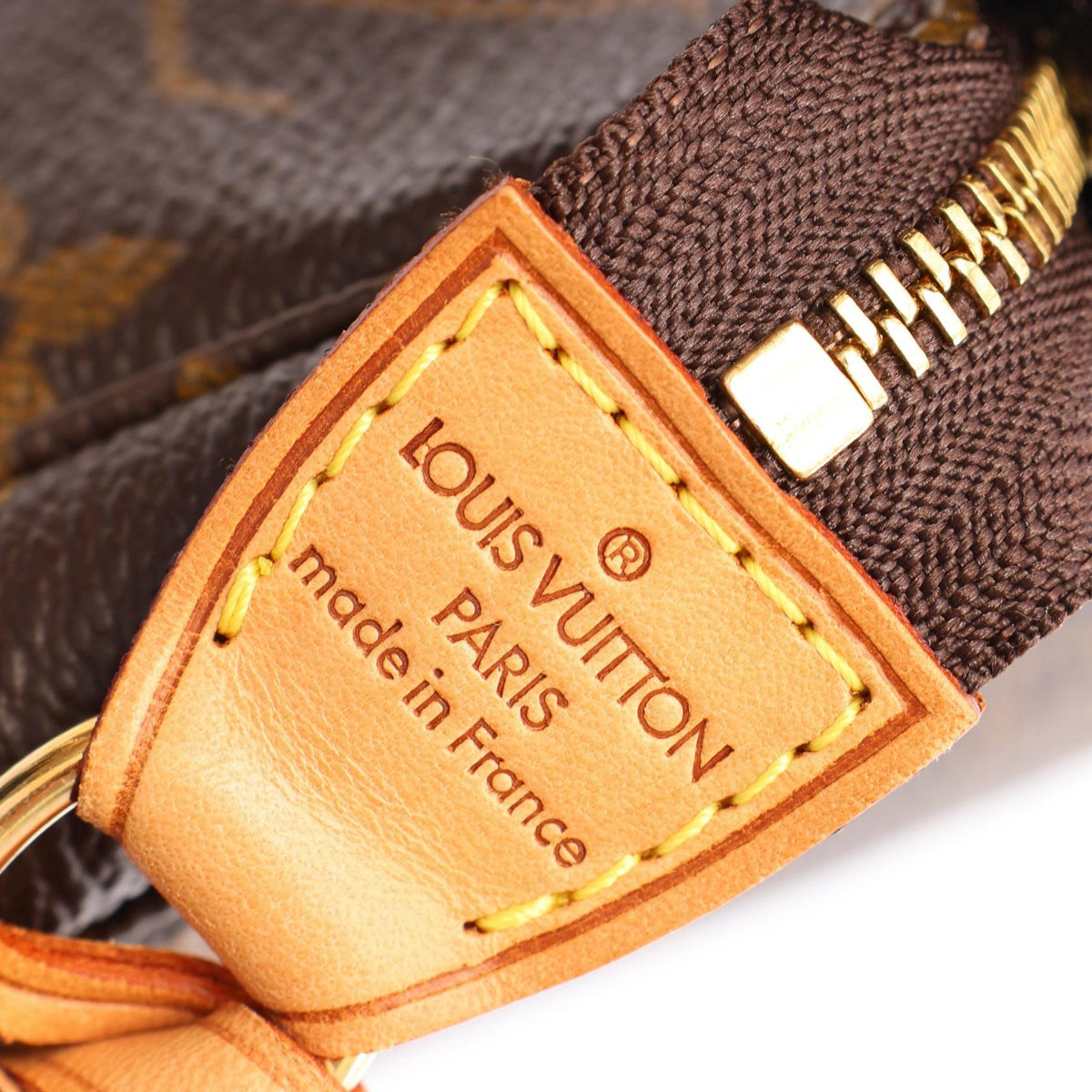 LOUIS VUITTON Pochette Handbag Brown