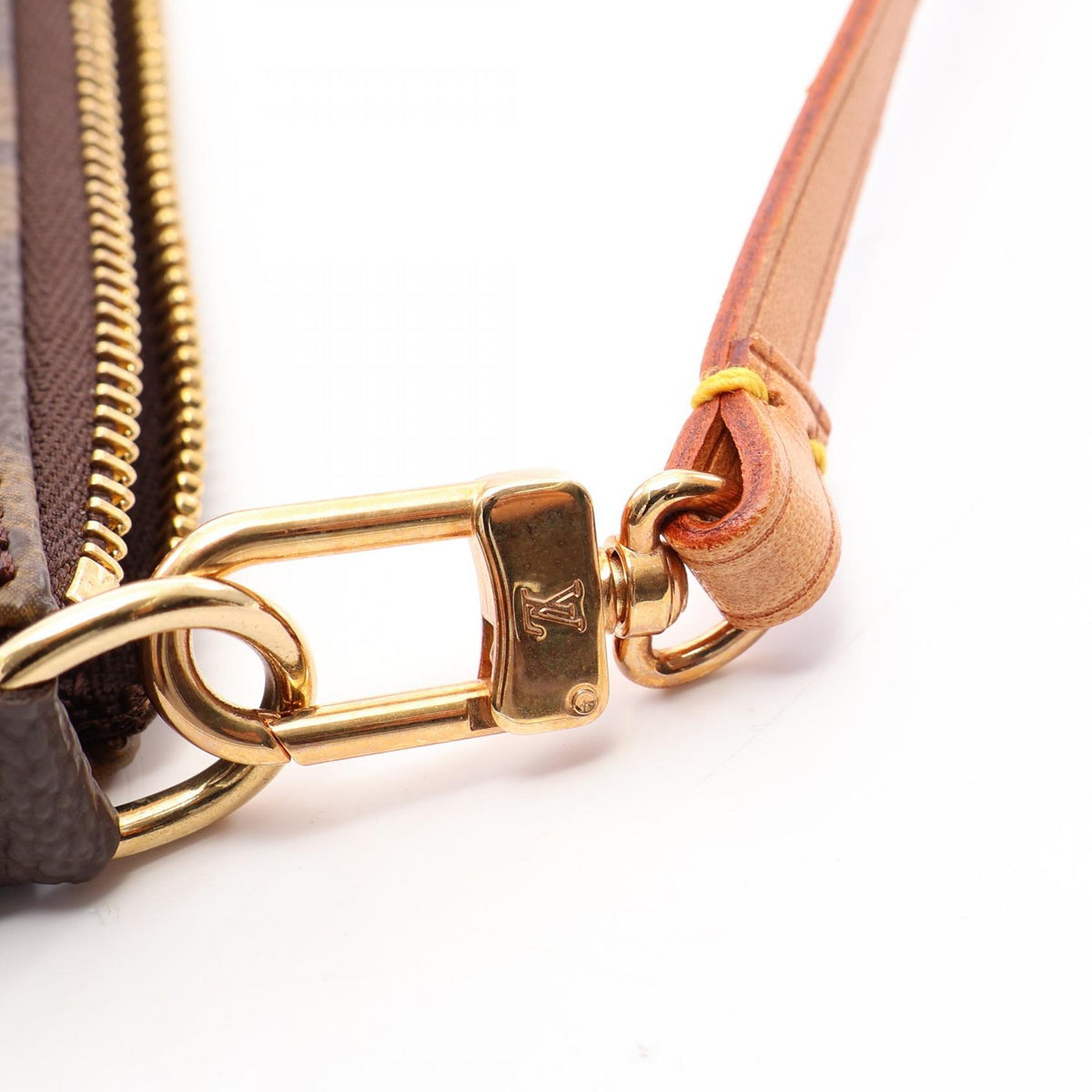LOUIS VUITTON Pochette Handbag Brown