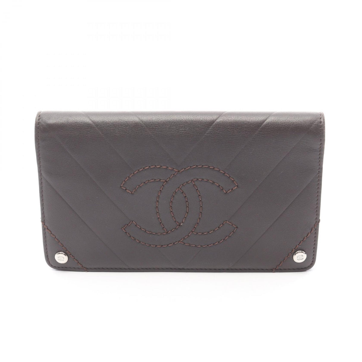 CHANEL Chevron V-Stitch Long Wallet