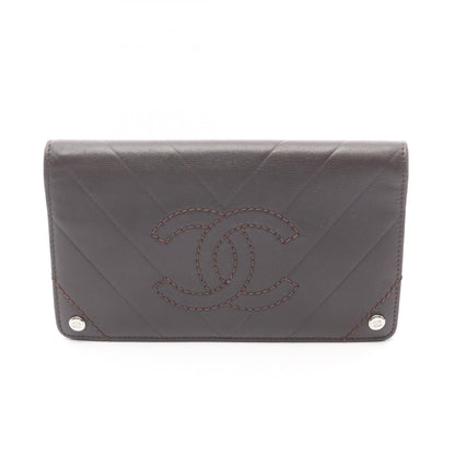 CHANEL Chevron V-Stitch Long Wallet