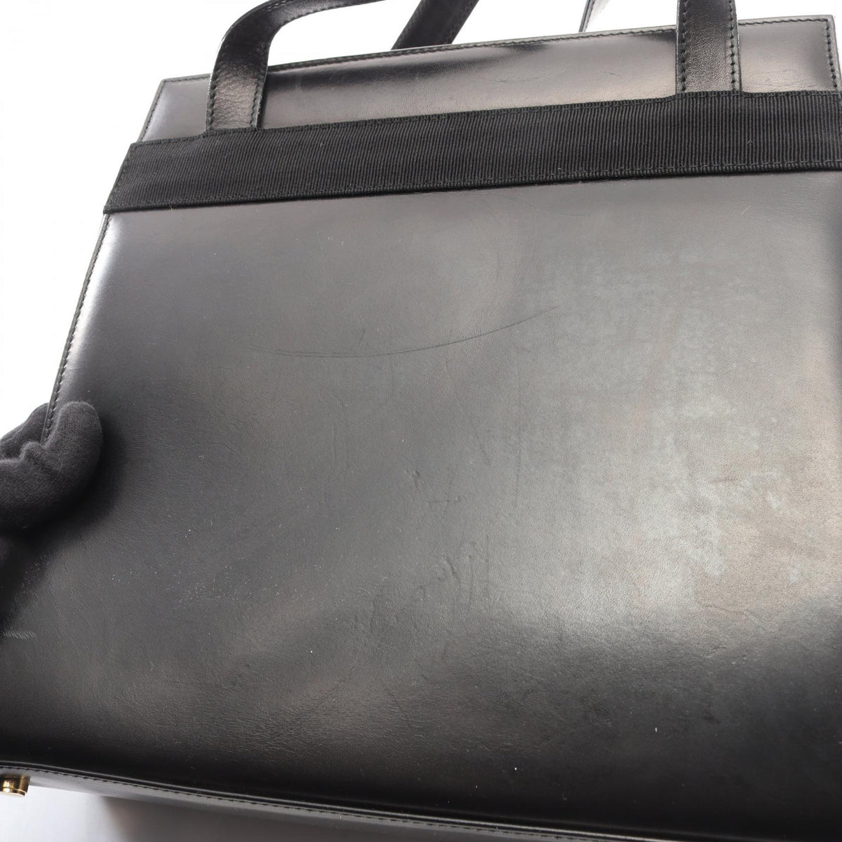 Salvatore Ferragamo Vara Shoulder Bag