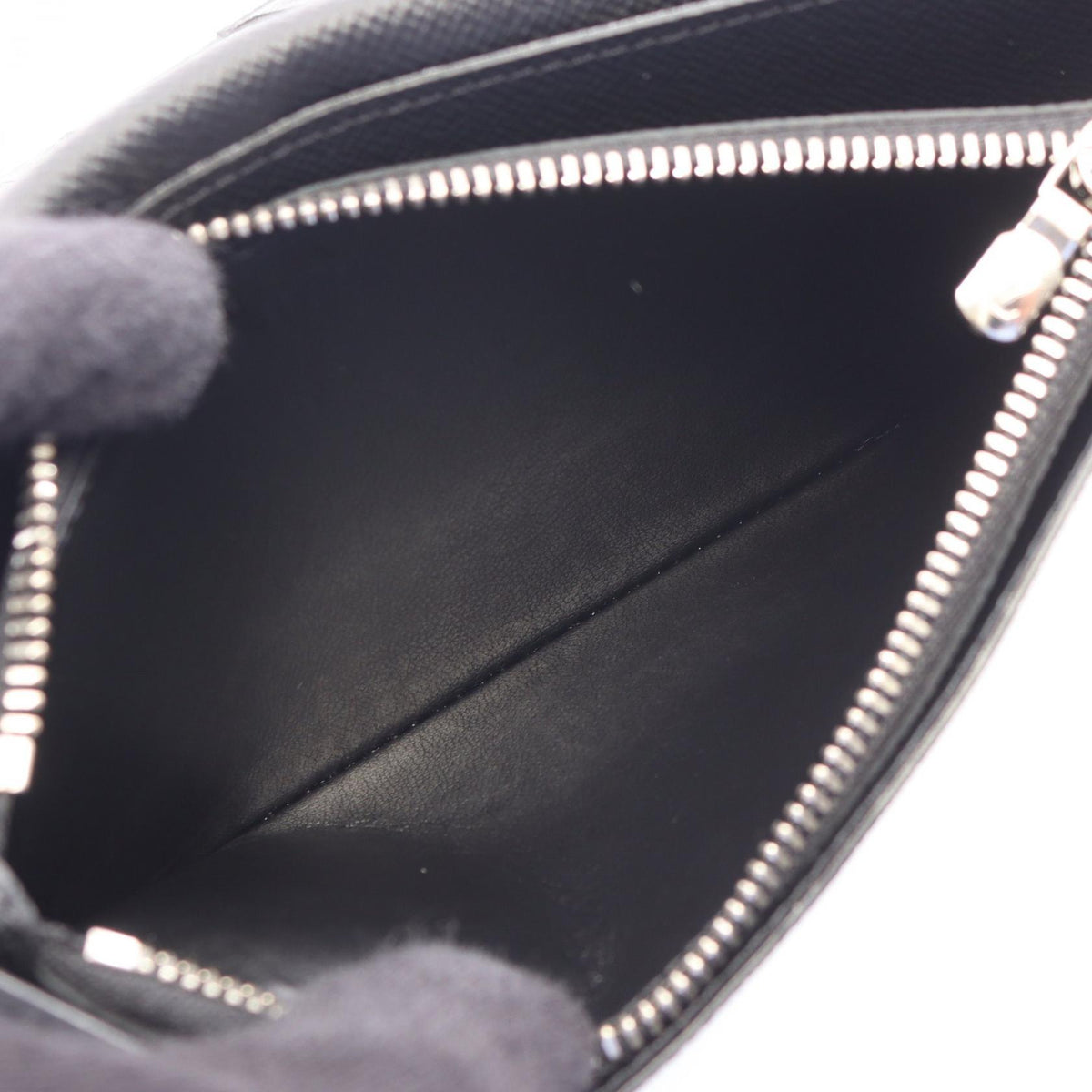 LOUIS VUITTON Taiga Ardoise Portefeuille Brazza Wallet