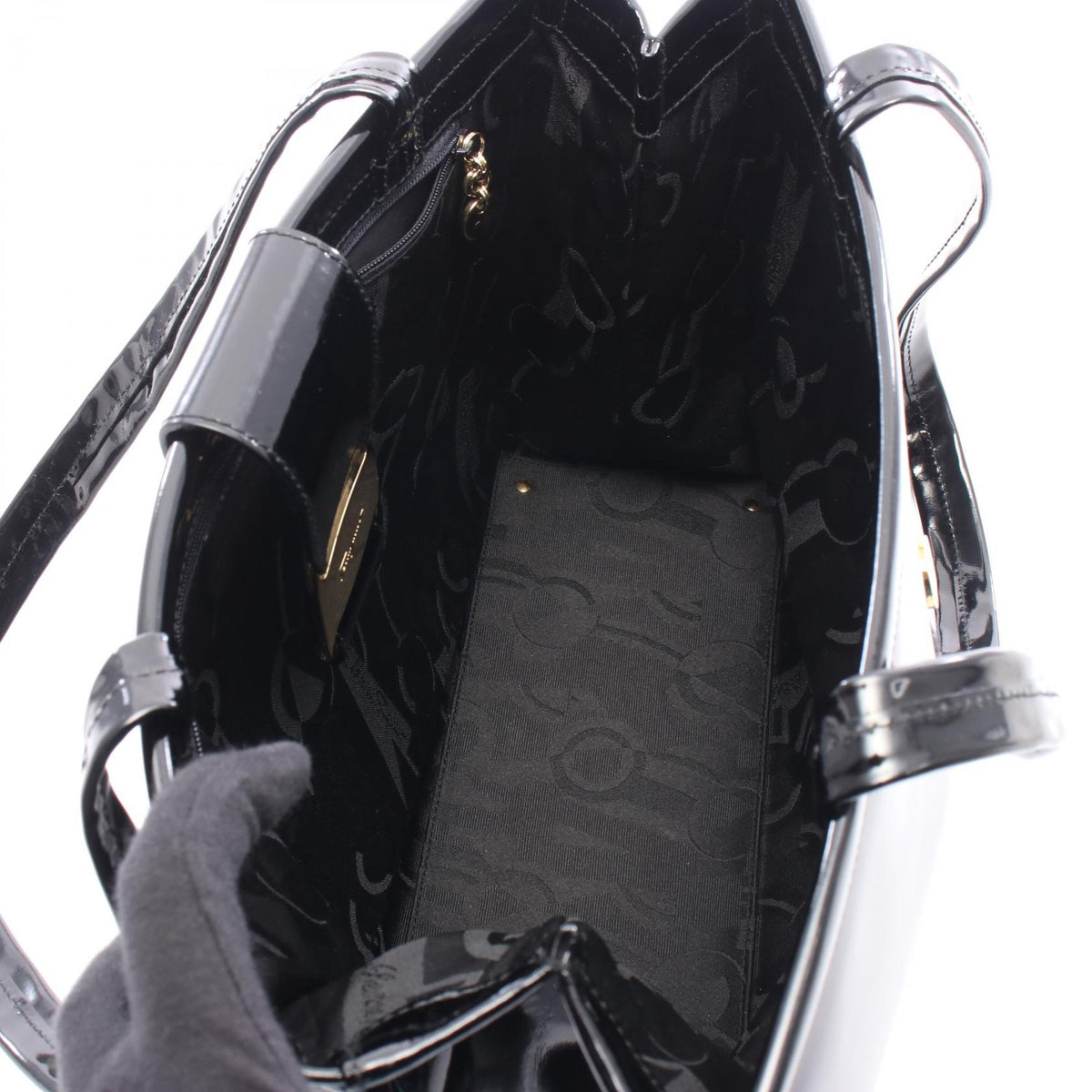 Salvatore Ferragamo Vara Patent Bag Black