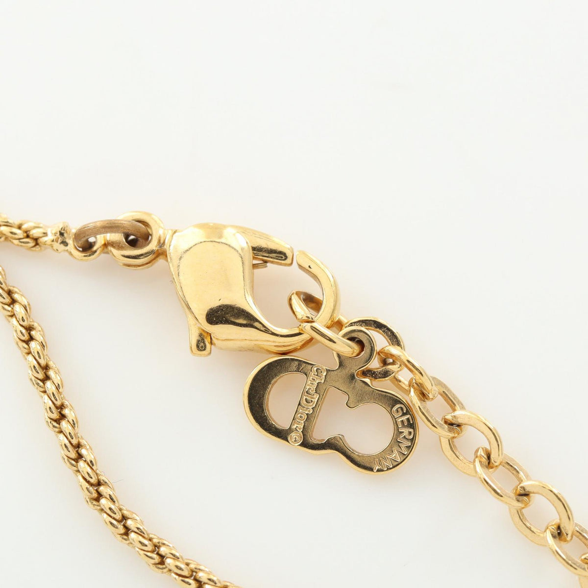Dior Emblem Logo Necklace Gold-Plated