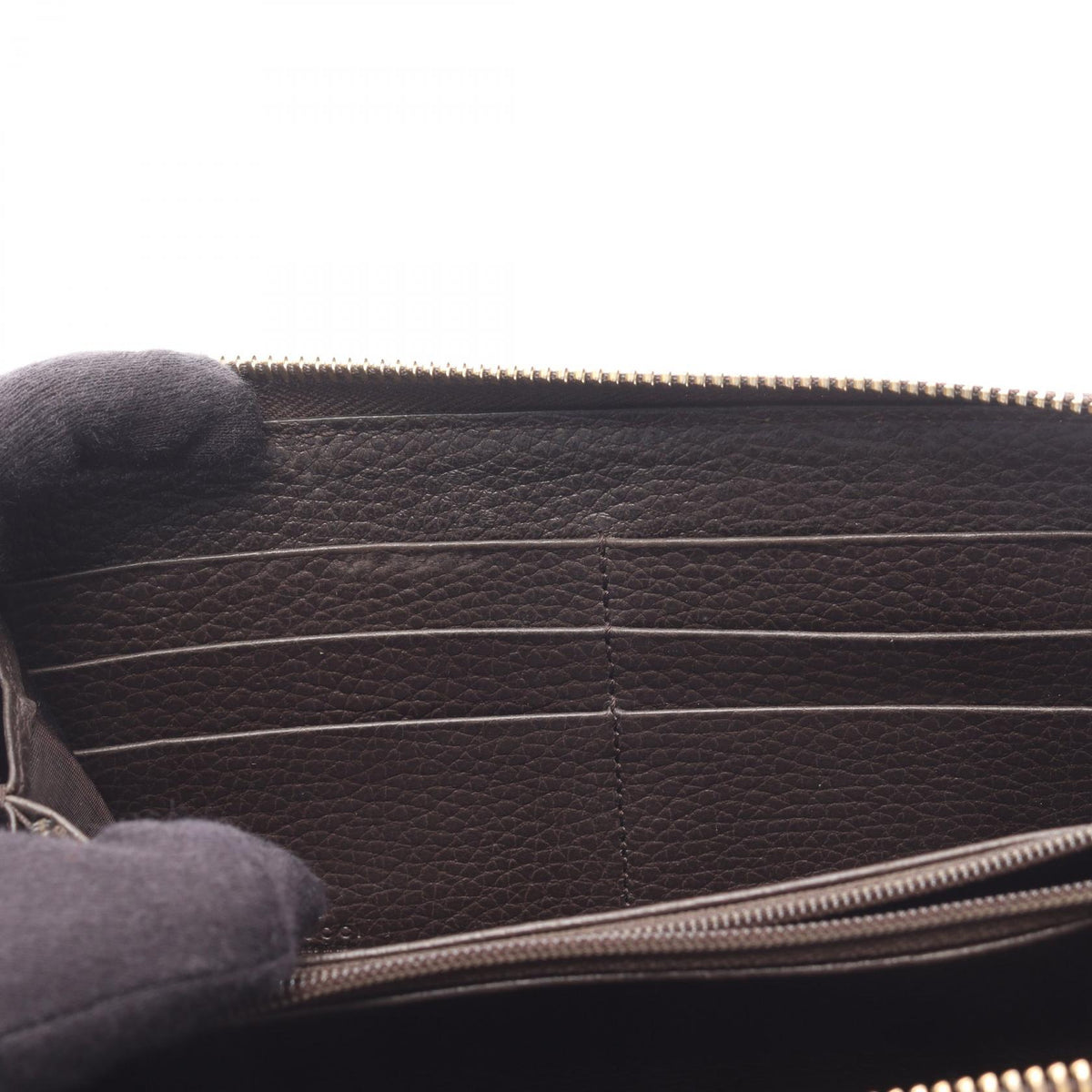 GUCCI Interlocking G Leather Zip Wallet