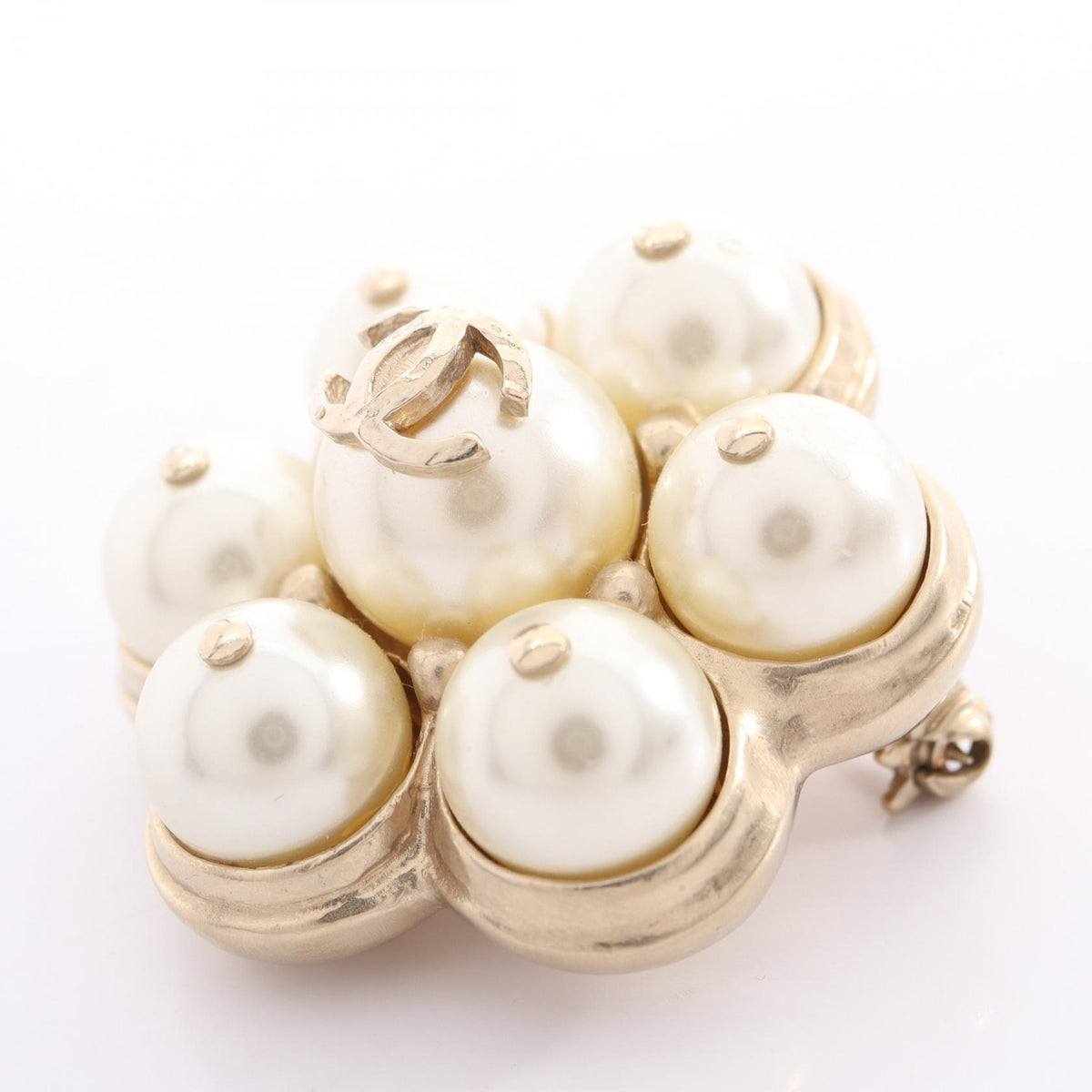 CHANEL Coco Mark Gold Plated Pearl Brooch