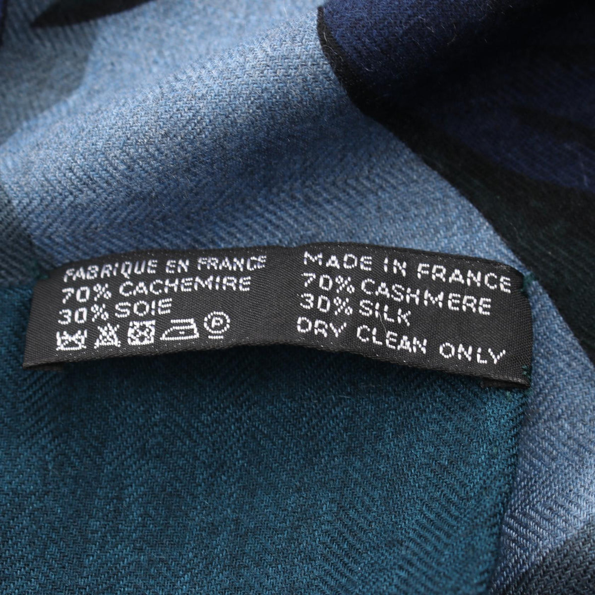 HERMES Carre Geant 140 Silk Cashmere Scarf