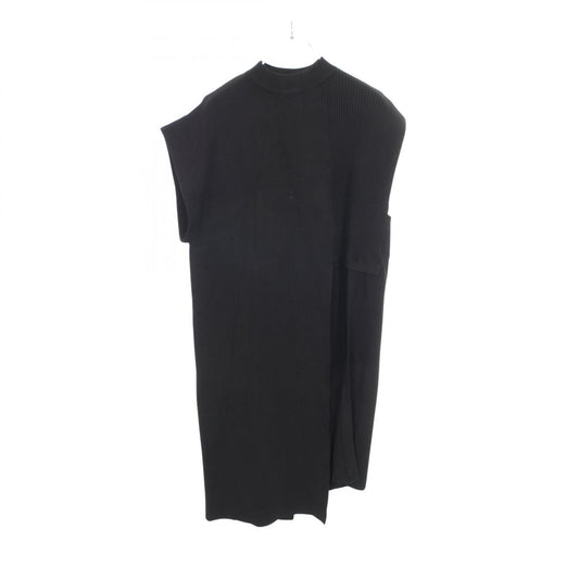 UN3D. Asymmetric Long Knit Rayon Vest Size ONE SIZE