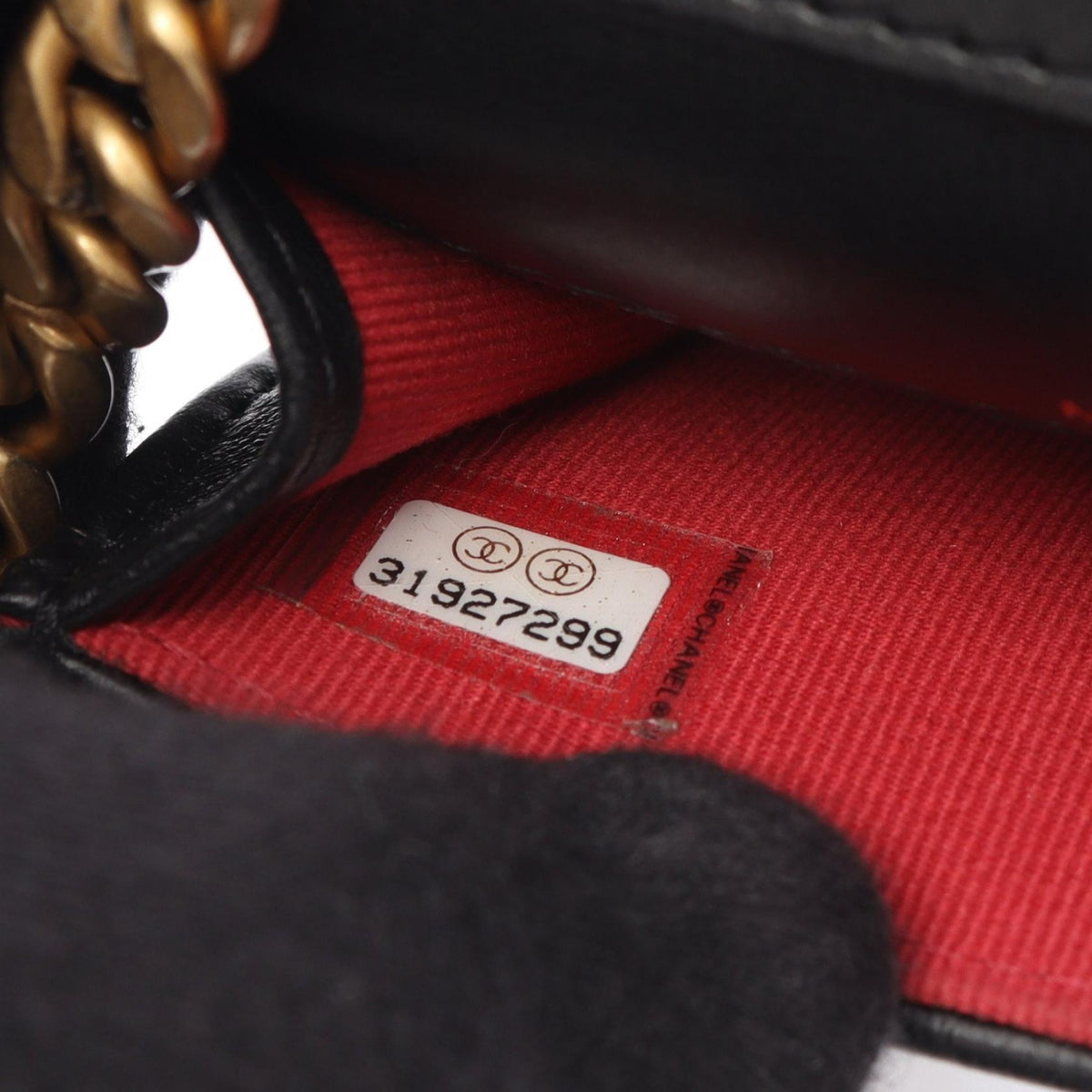 CHANEL Matelasse Lambskin Shoulder Bag Black