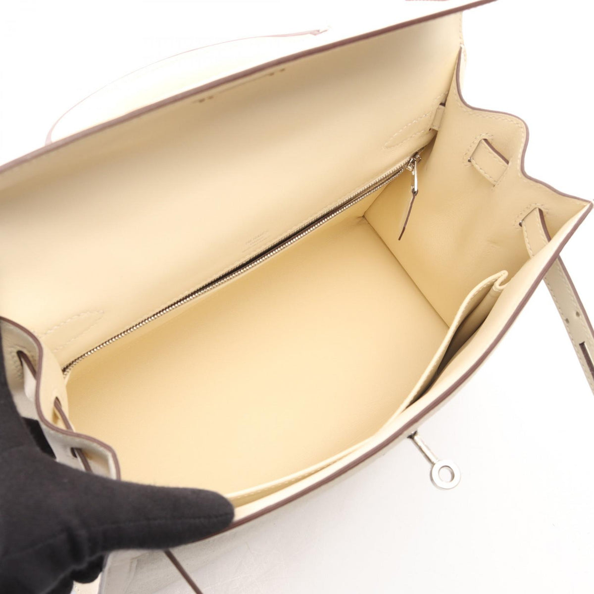 HERMES Kelly 28 Ecru Nata Handle Bag