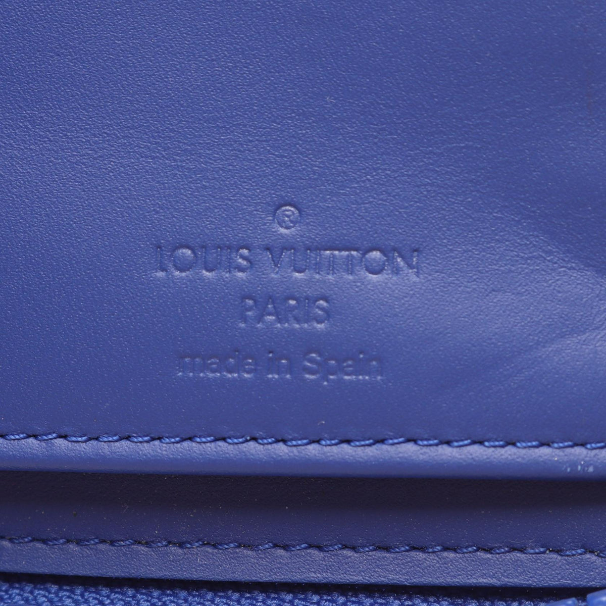 LOUIS VUITTON Zippy Wallet Vertical Taurillon Blue