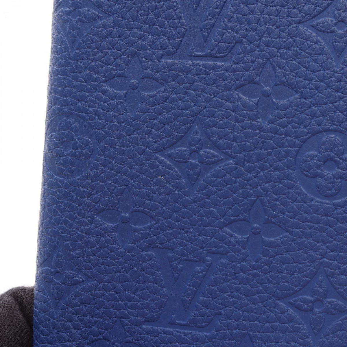 LOUIS VUITTON Zippy Wallet Vertical Taurillon Blue
