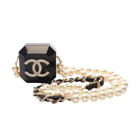 CHANEL B21A Coco Mark AirPods Faux Pearl Bag