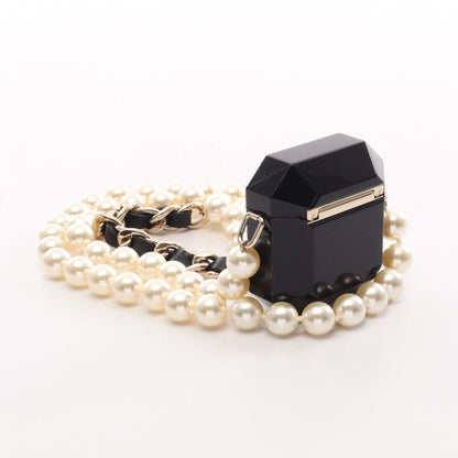 CHANEL B21A Coco Mark AirPods Faux Pearl Bag